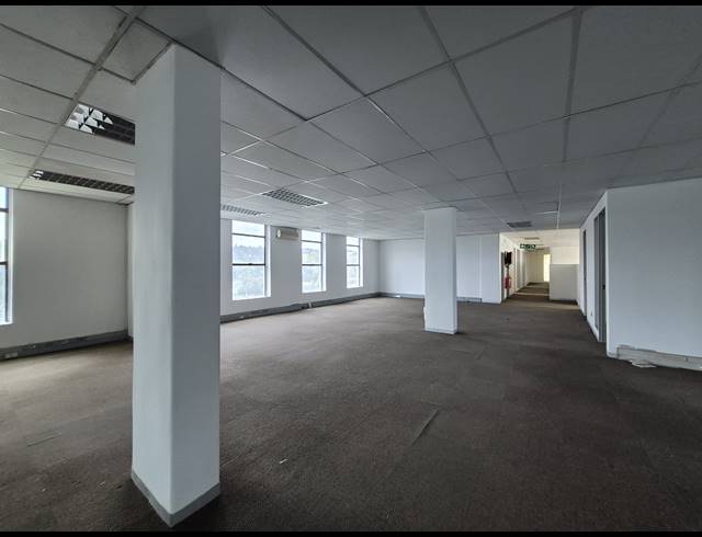 772M² OFFICE TO LET IN CRAIGHALL